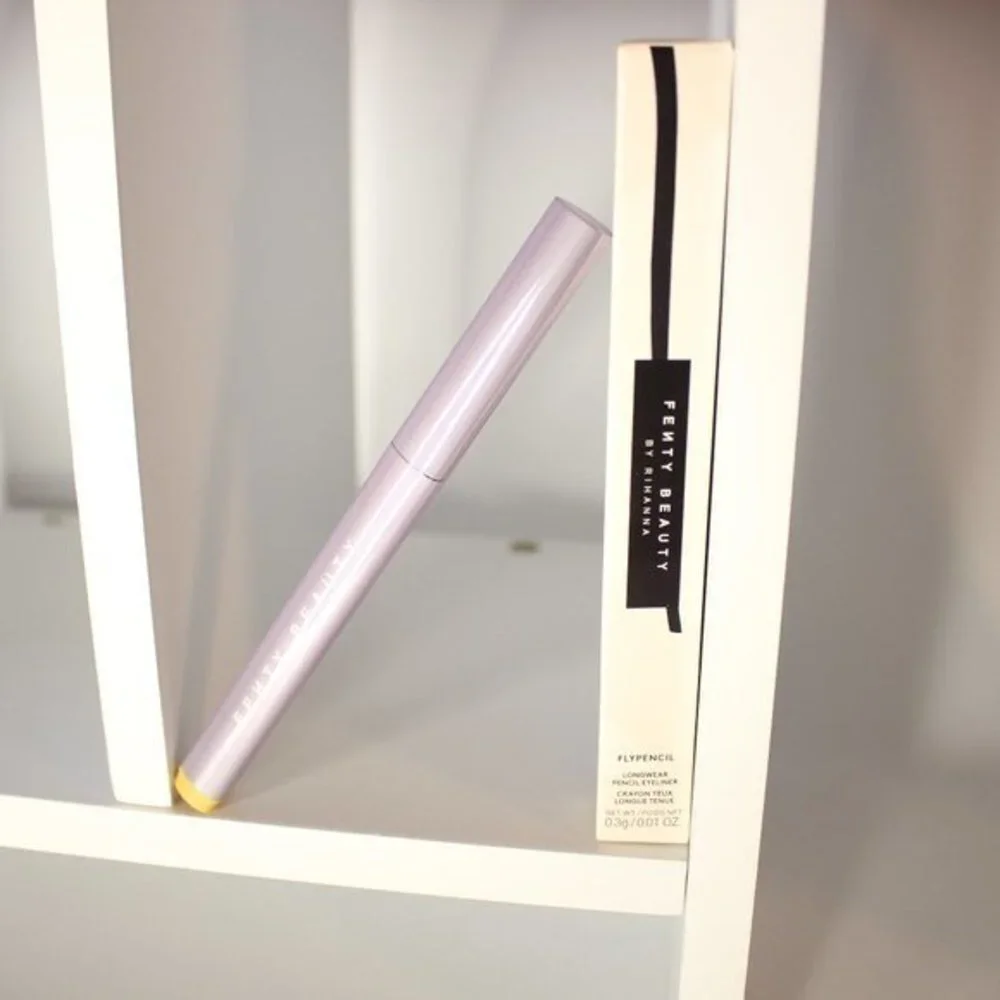 Fenty Beauty Flypencil Longwear Pencil Eyeliner GRILLZ